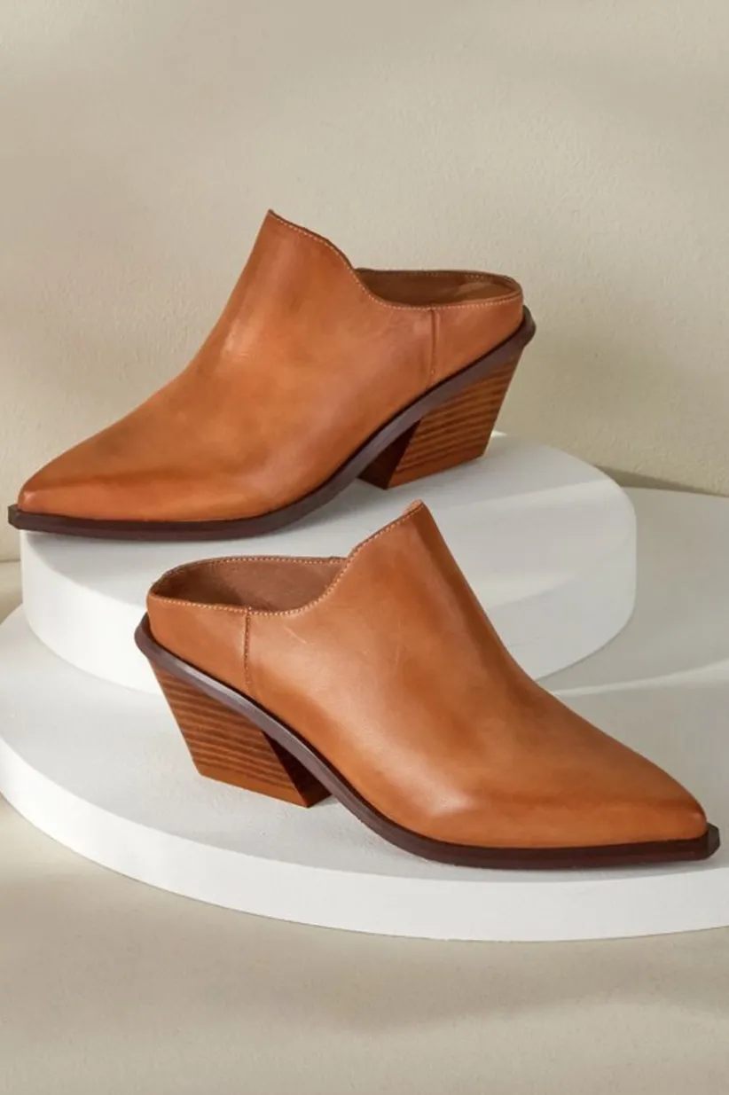 Soft Surroundings Antelope Caleb Leather Mules Taupe Clearance