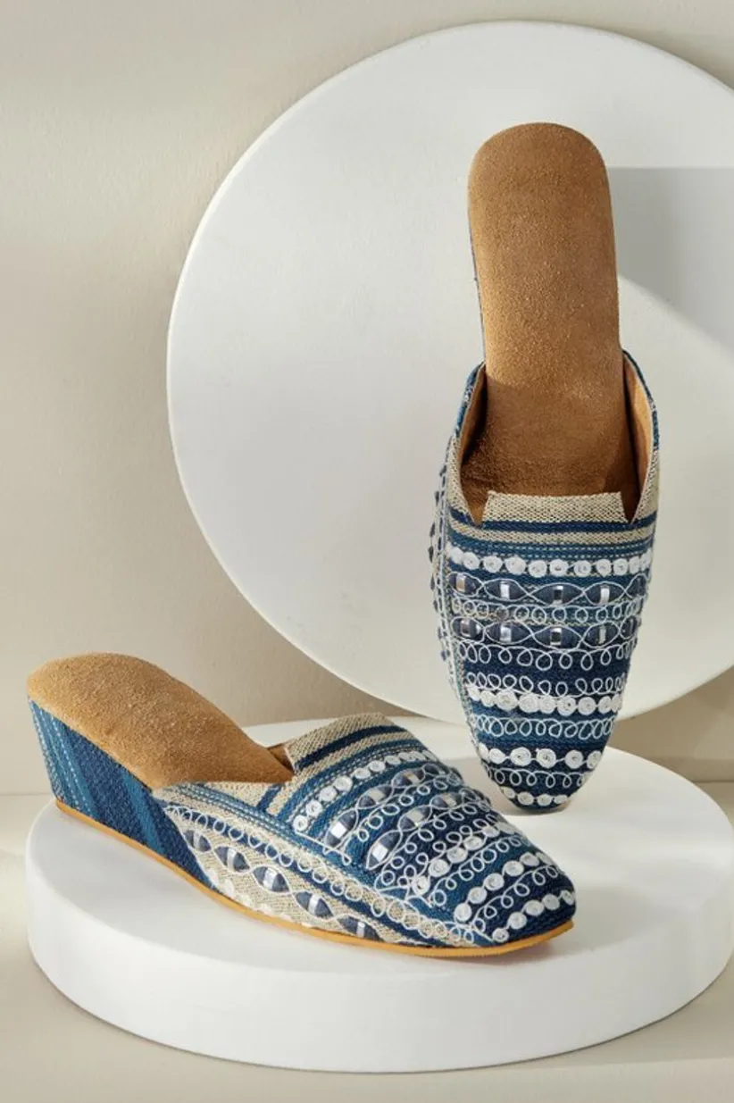 Soft Surroundings Arizona Stripe Wedge Slide Blue Flash Sale